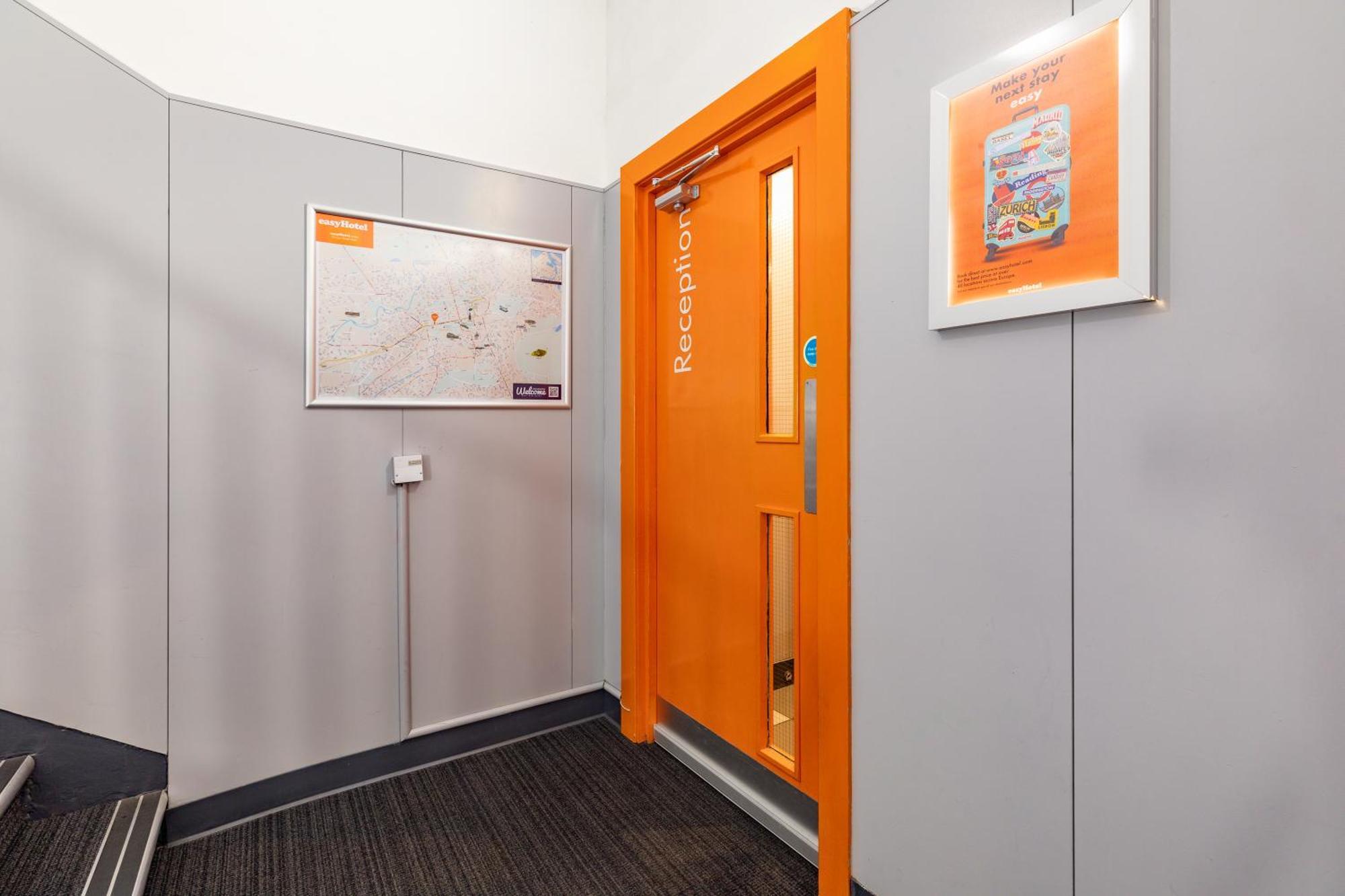 Easyhotel Edinburg Exteriör bild