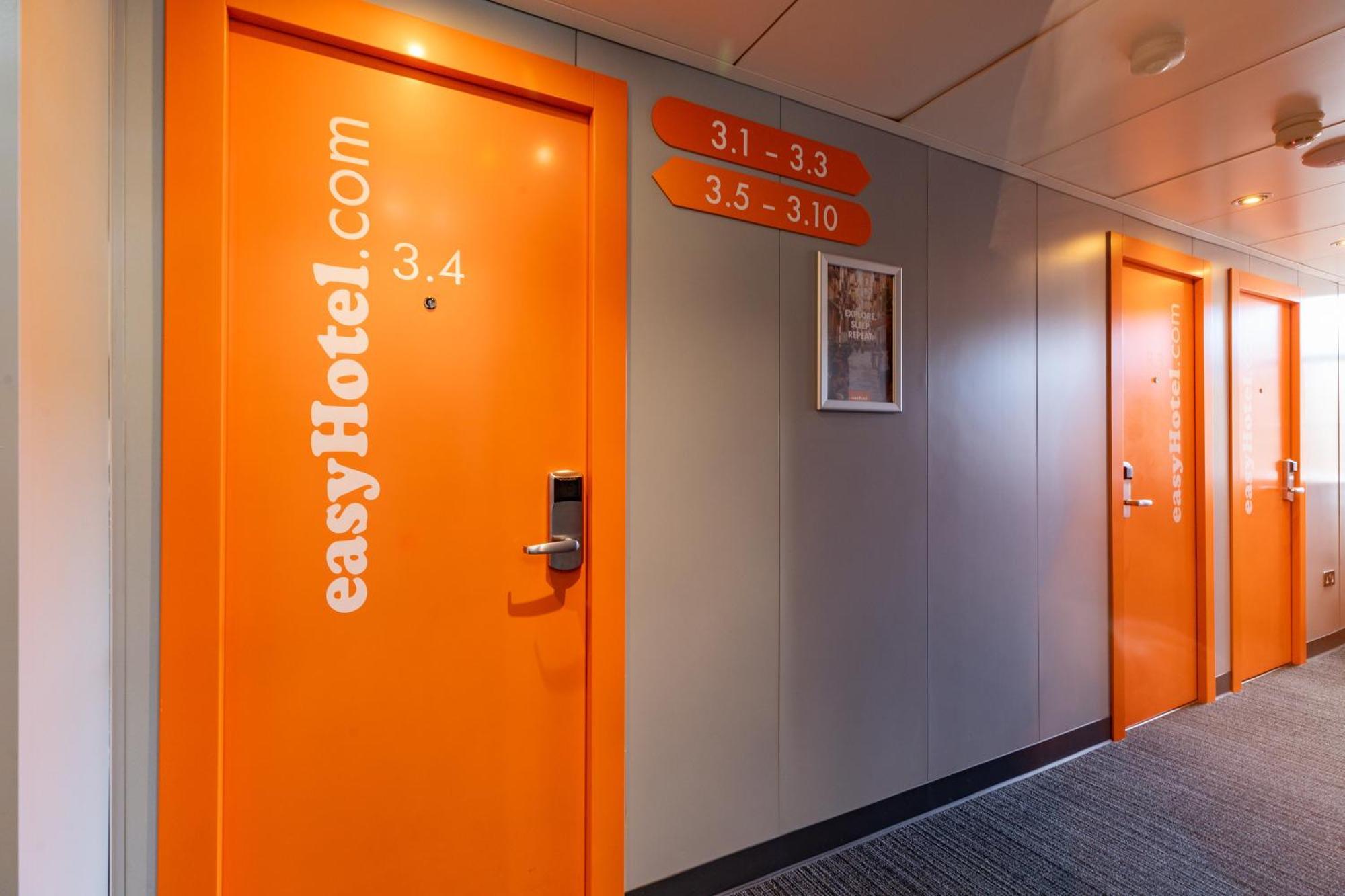 Easyhotel Edinburg Exteriör bild