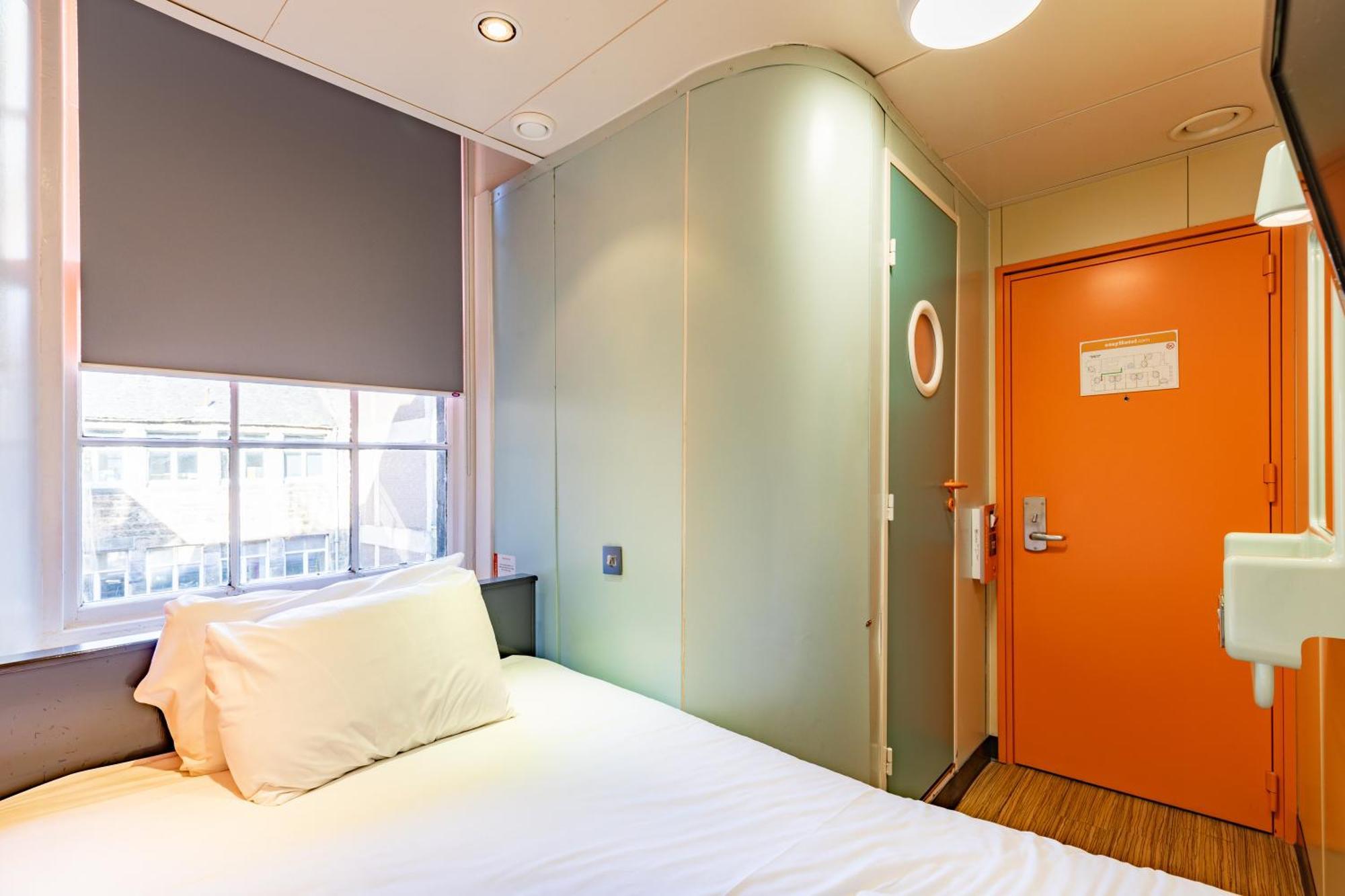 Easyhotel Edinburg Exteriör bild