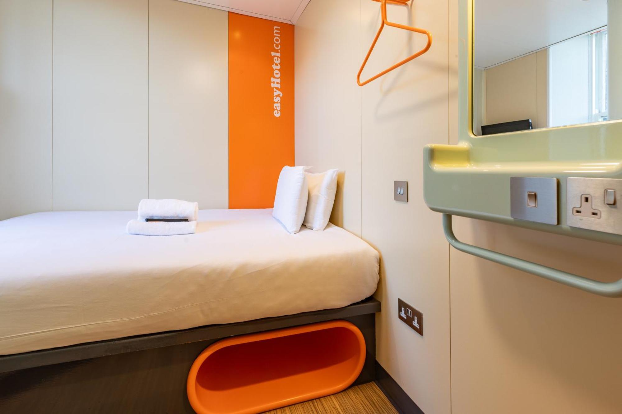 Easyhotel Edinburg Exteriör bild