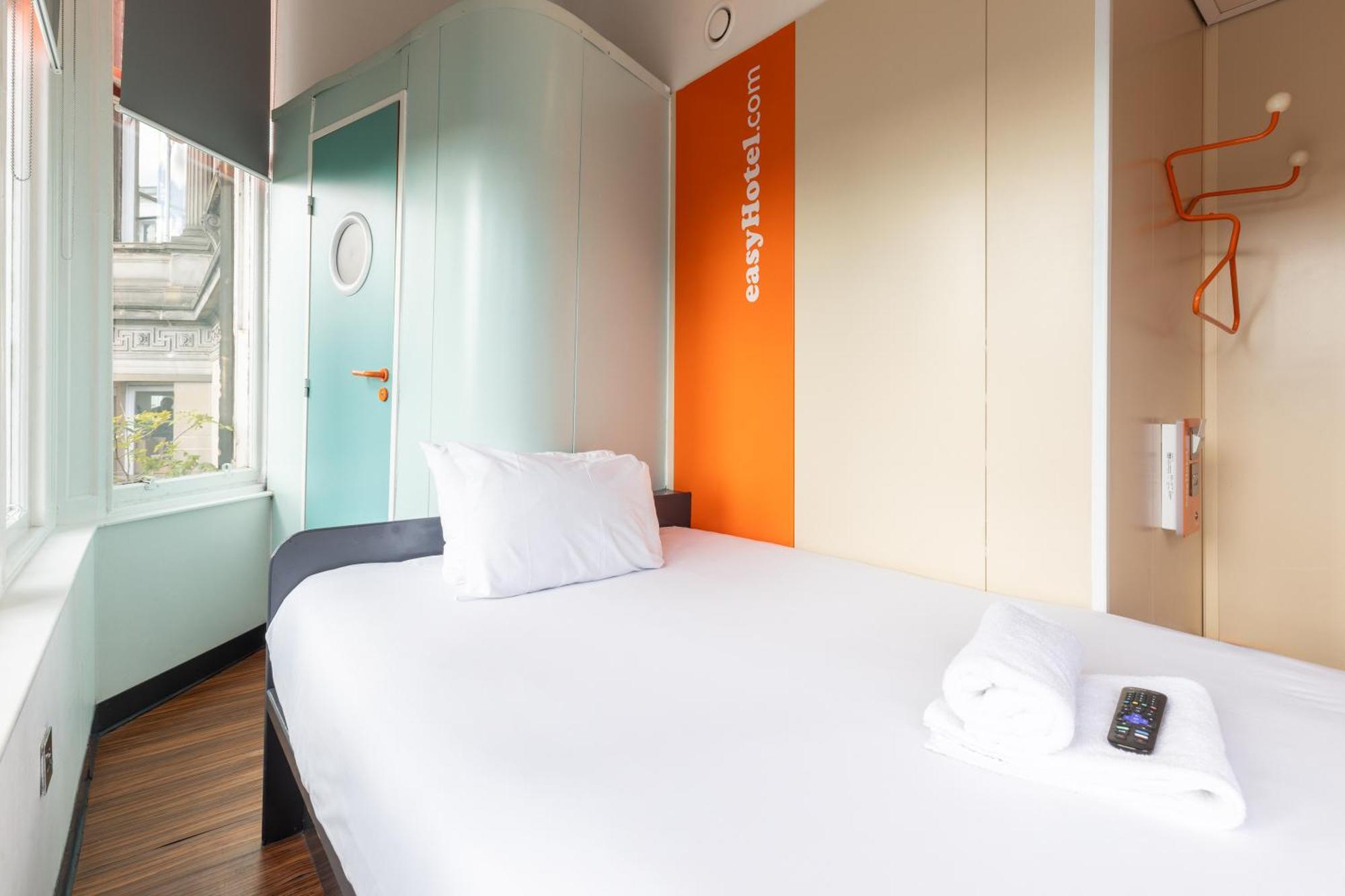 Easyhotel Edinburg Exteriör bild